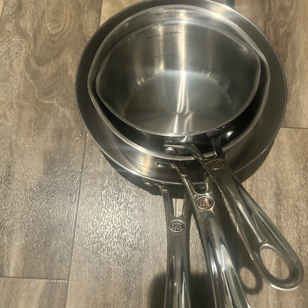 Premium Silver Cookware Set - Picture 2 of 4